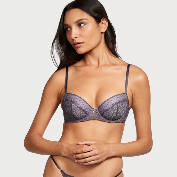 Victoria’s Secret Lace Lightly Lined Demi Bra - Picture 3 of 3